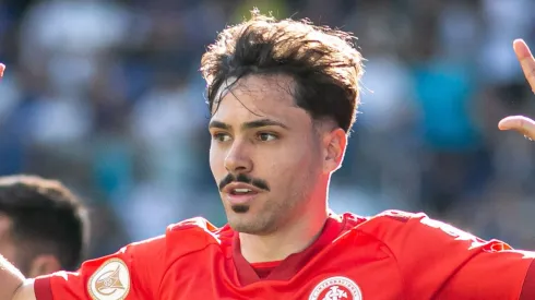 Mauricio comemora seu gol durante partida contra o Cruzeiro no estádio Mineirão pelo campeonato Brasileiro A 2023. Foto: Fernando Moreno/AGIF