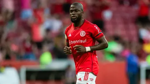 Enner Valencia aguarda próximos dias para saber situação de lesão no Internacional