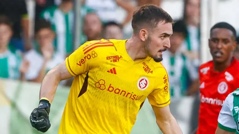 Anthoni jogador do Internacional durante partida contra o Juventude no estádio Alfredo Jaconi pelo campeonato Gaúcho 2024. Luiz Erbes/AGIF