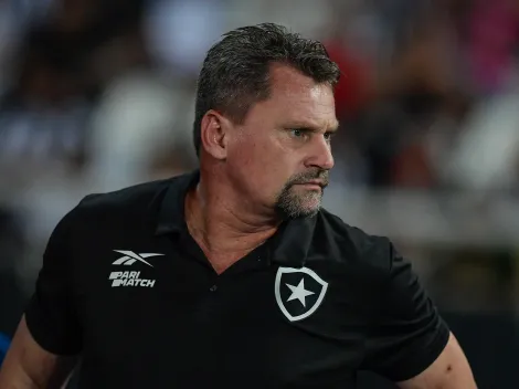 Fábio Matias conta como dribla notícias sobre novo técnico do Botafogo