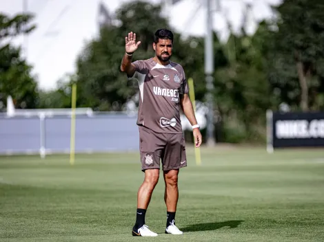 António Oliveira tem retorno de jogadores para a estreia na Sul-Americana