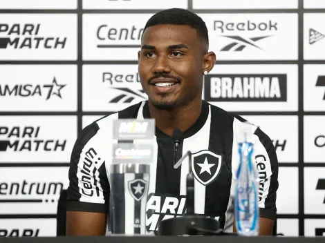 Cuiabano é apresentado no Botafogo e manda recado direto para o torcedor