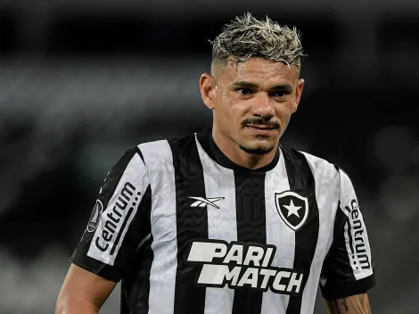 Tiquinho Soares manda recado ao Botafogo em meio a recuperação