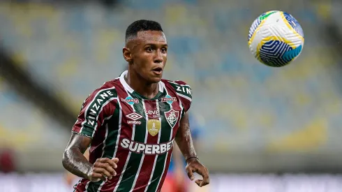 RJ - RIO DE JANEIRO - 13/04/2024 - BRASILEIRO A 2024, FLUMINENSE X BRAGANTINO - Marquinhos jogador do Fluminense durante partida contra o Bragantino no estadio Maracana pelo campeonato Brasileiro A 2024. Foto: Thiago Ribeiro/AGIF