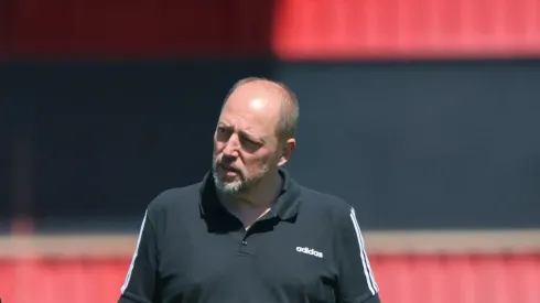 Barcellos faz revelação no Colorado. Foto Ricardo Duarte/Internacional