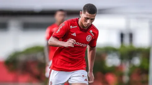 Gabriel Carvalho busca estrear pelo profissional - Foto: Reprodução/Instagram