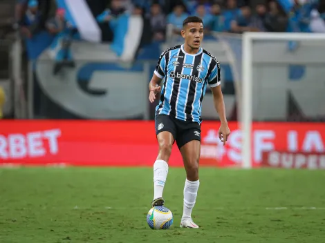 Informação quentíssima sobre futuro de Gustavo Martins vem à tona no Grêmio