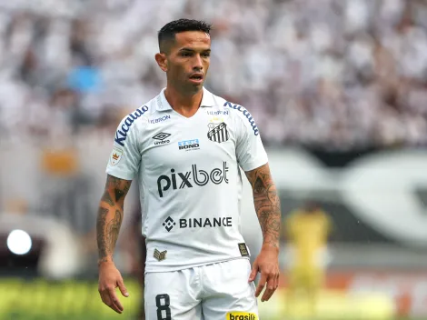 Santos toma decisão sobre Carabajal e comunica o Argentino Juniors