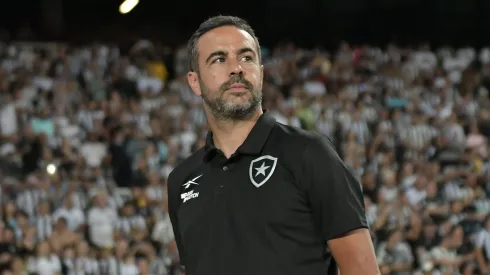 Artur Jorge faz um bom trabalho no Botafogo.