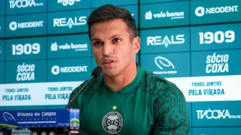 Robson, atacante do Coritiba. Gabriel Thá/Coritiba