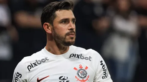 Giuliano cobrou mais de um milhão do clube do Parque São Jorge.