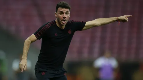 Mariano Soso já está de olho no confronto contra o Fortaleza.