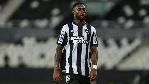 A torcida do Botafogo tem uma proximidade com Bastos.