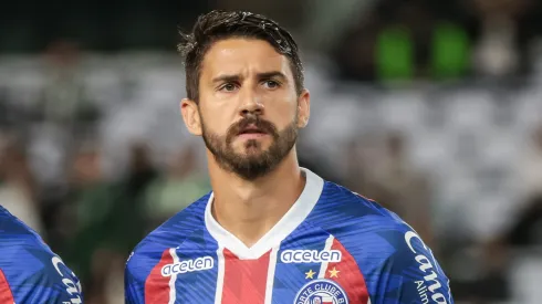 Everaldo segue no DM tratando uma fratura na costela.