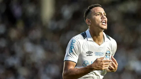 Gustavo Martins jogador do Gremio