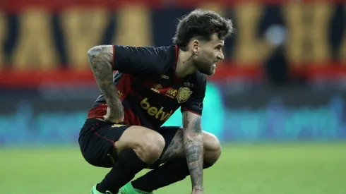 Lucas Lima, jogador do Sport, lamenta jogada contra o Fortaleza na Arena de Pernambuco, pela copa do nordeste 2024, neste domingo (26). Marlon Costa/AGIF