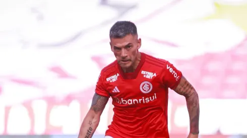 Aránguiz deve cumprir seu contrato com o Internacional