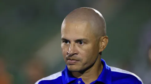 Alex pode levar Machado a Turquia.