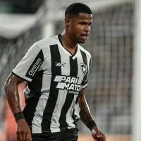 Júnior Santos fala sobre interesse do Cruzeiro e deixa recado: \'Estou feliz aqui\'