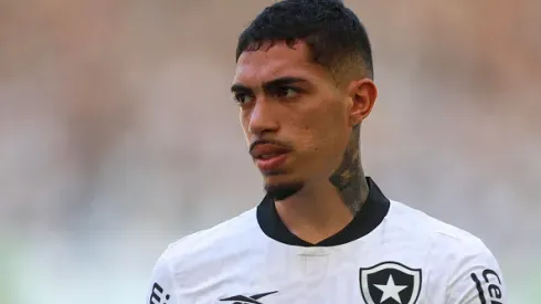 Hugo jogador do Botafogo