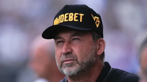 Augusto Melo pode perder patrocinadora máster no Corinthians.