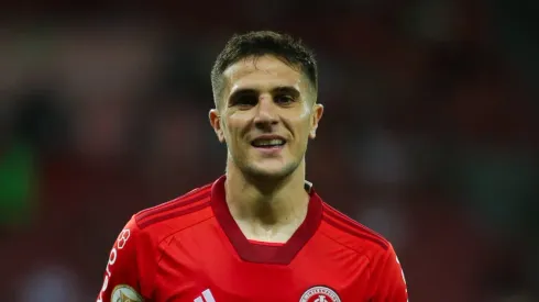 Bustos não deve renovar com o Internacional.