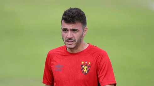 Treinador pode receber reforços em breve no Sport.