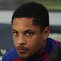 Saída de Xavi deve garantir futuro de Vitor Roque, ex-Athletico no Barcelona