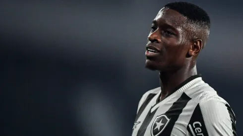 Luiz Henriqye é um dos reforços do Glorioso para a temporada.