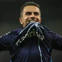 Ex-Grêmio, Marcelo Grohe ganha \'força\' para jogar no Corinthians: \'Baita goleiro\'