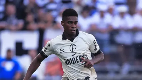 Corinthians tem dívida para pagar por Félix Torres.