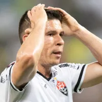 Osvaldo faz desabafo sobre má fase do Vitória: “Torcedor vai pedir a demissão dele\'