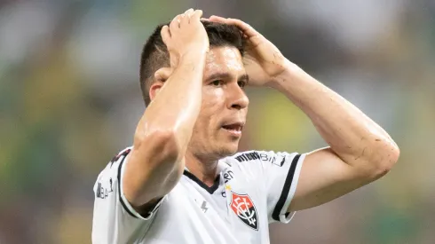 Osvaldo jogador do Vitoria lamenta durante partida contra o Cuiaba no estadio Arena Pantanal pelo campeonato Brasileiro A 2024. Gil Gomes/AGIF