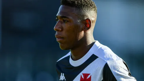 Léo, zagueiro do Vasco