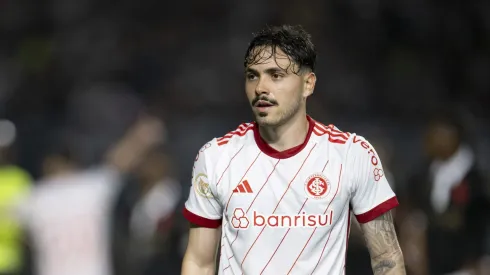 Maurício jogador do Internacional