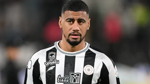 Iago Santos durante confronto contra o Al-Taawoun.