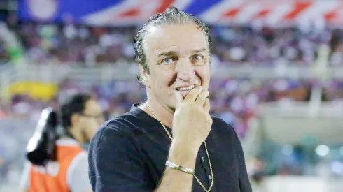 Cuca tecnico do Athletico-PR durante partida contra o Fortaleza no estadio Presidente Vargas (CE) pelo campeonato Brasileiro A 2024. Lucas Emanuel/AGIF