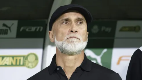 Álvaro Pacheco perde zagueiro no Vasco para encarar o Cruzeiro.