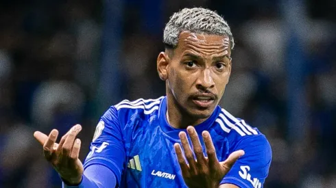 Matheus Pereira jogador do Cruzeiro durante partida contra o Cuiabá no estádio Mineirão pelo campeonato Brasileiro A 2024.