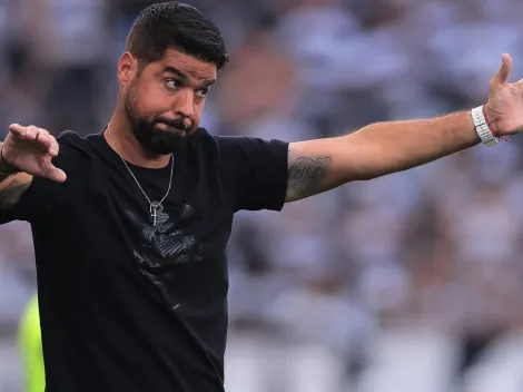 Jornalista surpreende ao isentar António Oliveira dos problemas do Corinthians