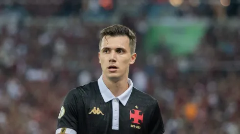 Vasco tem dívida por Piton.