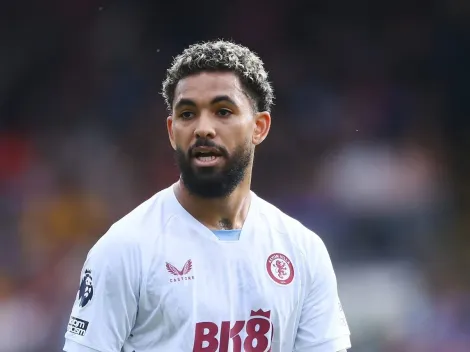 Vasco 'sorri' após notícia de última hora sobre Douglas Luiz