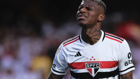 Arboleda durante confronto contra o Botafogo no Brasileirão 2023.