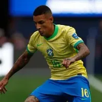 Brasil estreia com empate frustrante e torcida critica atuação de Arana