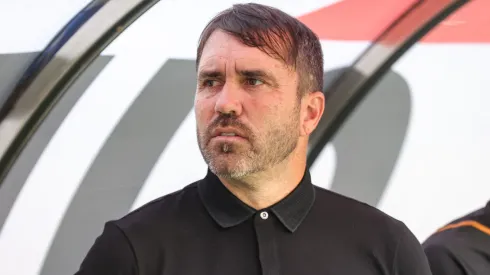 Eduardo Coudet técnico do Internacional durante partida contra o Cruzeiro no estádio Mineirão pelo campeonato Brasileiro A 2023. Foto: Gilson Lobo/AGIF