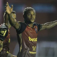 Em baixa, Vitória negocia rescisão com Luiz Adriano: \'Acordo amigável\'