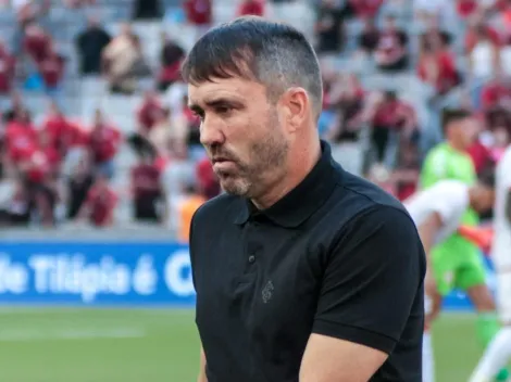 Internacional: André Cury conversa com Coudet e despista sobre assunto