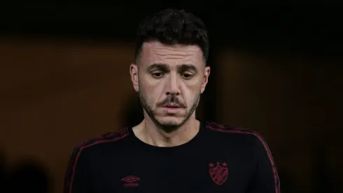 Sport analisa e ao menos três jogadores devem ser contratados (Imagem: Rafael Vieira/AGIF)