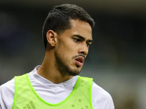 Com contrato com o Cruzeiro, Oliveira deixa futuro em aberto