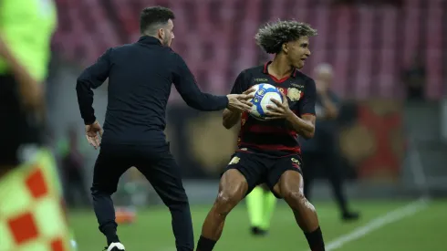 Pedro Lima fala sobre Soso e revela carinho pelo Sport (Imagem: Marlon Costa/AGIF)